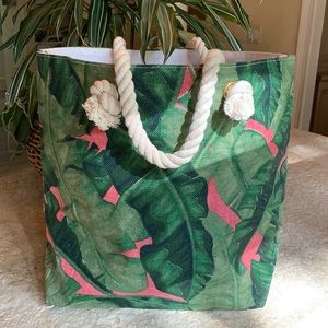 FAB SUMMER TOTE...HUGE, STRONG, NEW & MINT!